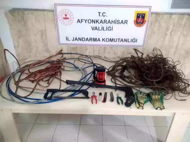 Emirdağ'da Trafo Kablosu Hırsızları Yakalandı