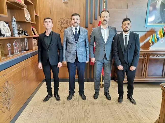 Baskil Ülkü Ocakları Başkanı Özkan Kızılkaya'dan Kaymakam Kundakçı'ya ziyaret