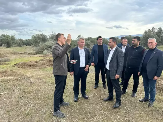 AK Parti Milletvekili Edremit'te Spor Kompleksi ve Yurt İnşaatını İnceledi