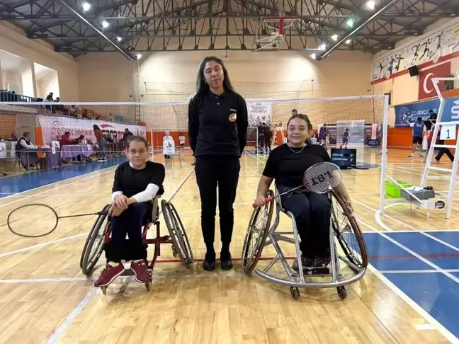 Osmaniyeli Özel Sporcular Para Badminton Türkiye Şampiyonası'nda 13 Madalya Kazandı