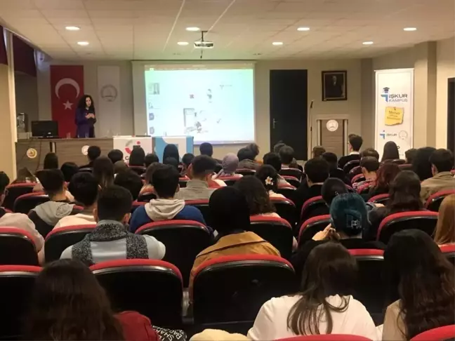 Zonguldak'ta üniversite öğrencilerine özgeçmiş hazırlama ve mülakat teknikleri eğitimi verildi