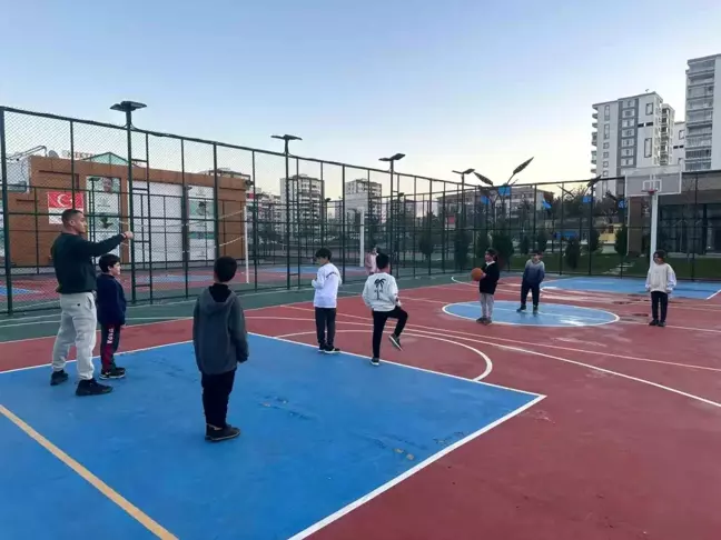 Kayapınar'da 3 bin 93 öğrenci spor kurslarından faydalanıyor