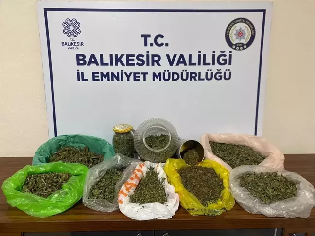 Balıkesir Gönen'de Uyuşturucu Operasyonu: 2 Zanlı Gözaltına Alındı