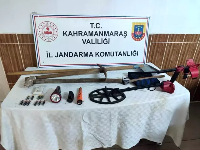 Göksun'da Define Arayan Yabancı Uyruklular Suçüstü Yakalandı