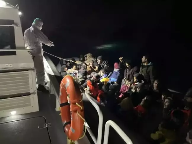 Ayvacık'ta 77 kaçak göçmen yakalandı