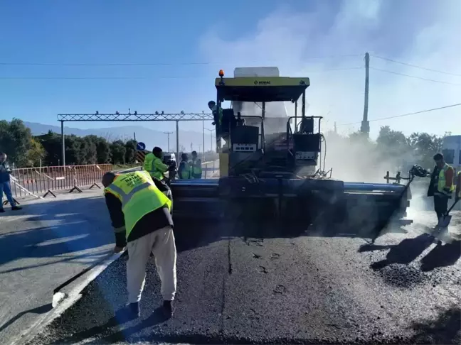 Hatay'da Yol Onarım Çalışmaları Devam Ediyor
