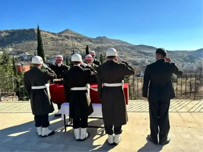 Kıbrıs gazisi İsmail Şelimen son yolculuğuna uğurlandı