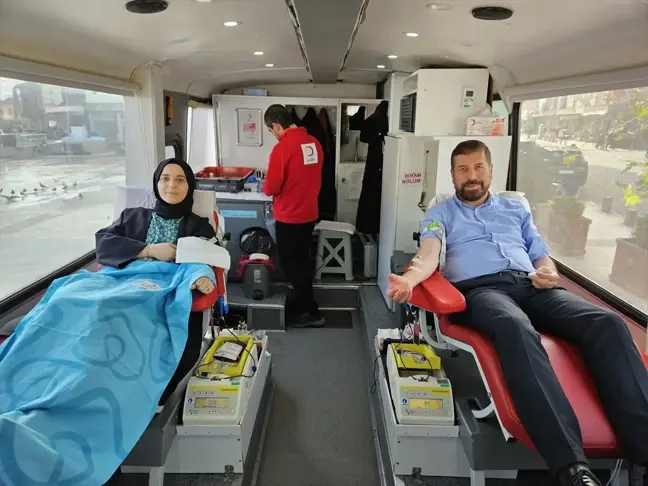 Türk Kızılayı Sındırgı'da Kan Bağışı Kampanyası Düzenledi