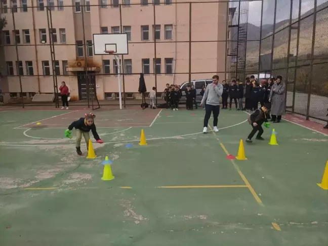 Sason'da Okullara Antrenör Desteği Sağlanıyor