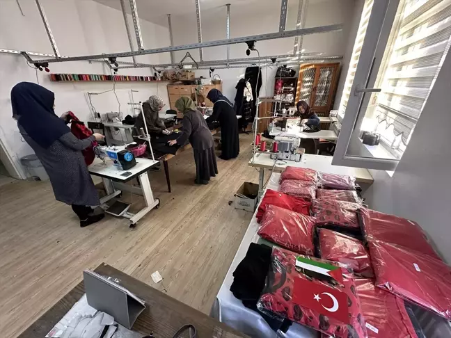 Gölyaka Halk Eğitimi Merkezi'nden Gazze'ye Yardım