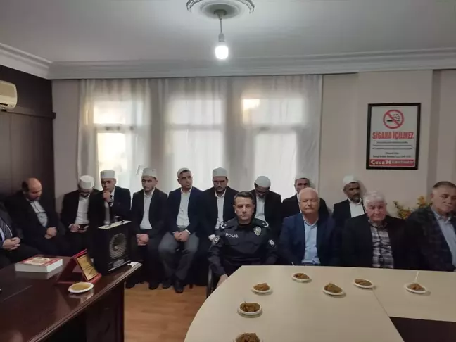 Kozan'da şehitler için Kur'an-ı Kerim okundu ve dua edildi