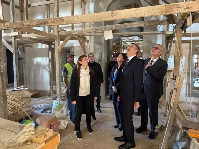 Edirne Valisi Yunus Sezer, Hersekzade Ahmet Paşa Camisi'ni ziyaret etti
