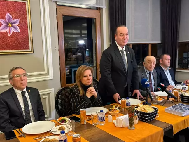 CHP Karabük Milletvekili Cevdet Akay, Çalışan Gazetecileri Kutladı