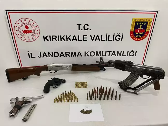 Kırıkkale'de Evde Silah ve Dipçik Ele Geçirildi