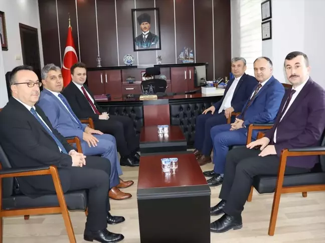 MEB Özel Öğretim Kurumları Genel Müdürü Gerze'de Okul Ziyaretlerinde Bulundu