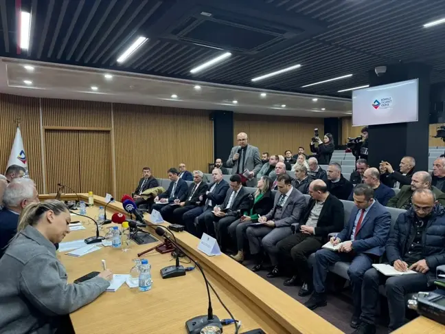 TBMM Balıkçılık ve Su Ürünleri Araştırma Komisyonu Kocaeli'de sektör temsilcileriyle buluştu