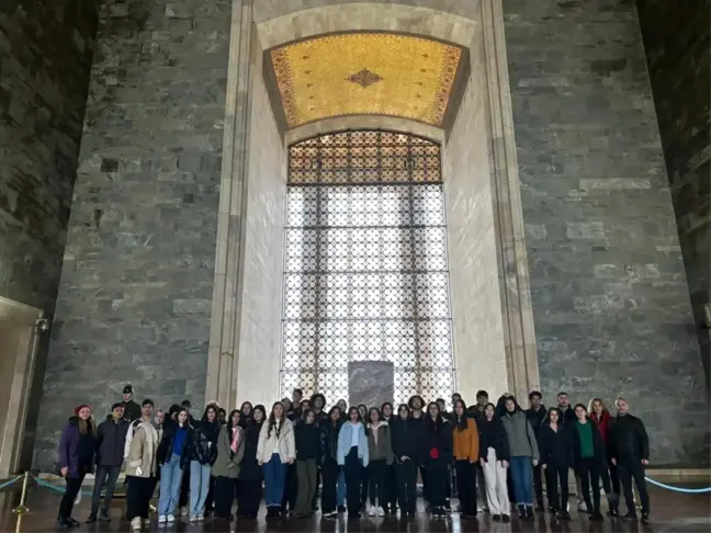 Beylikova Liseli Öğrenciler Ankara'yı Ücretsiz Geziyor