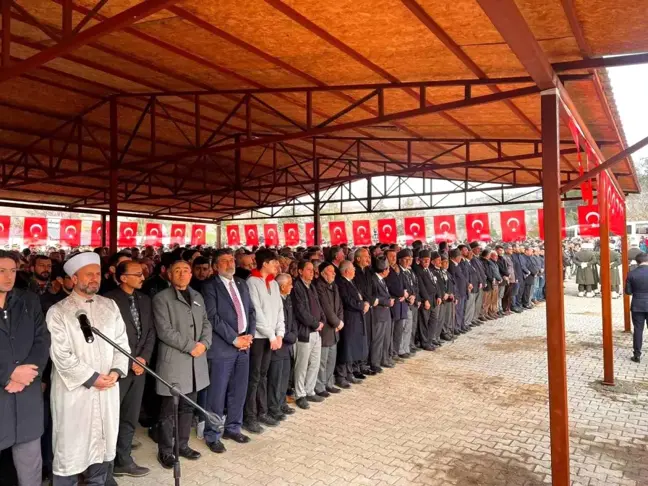 Pençe-Kilit Harekatı'nda şehit olan Piyade Sözleşmeli Er Müslüm Özdemir, Kahramanmaraş'ta dualarla uğurlanıyor