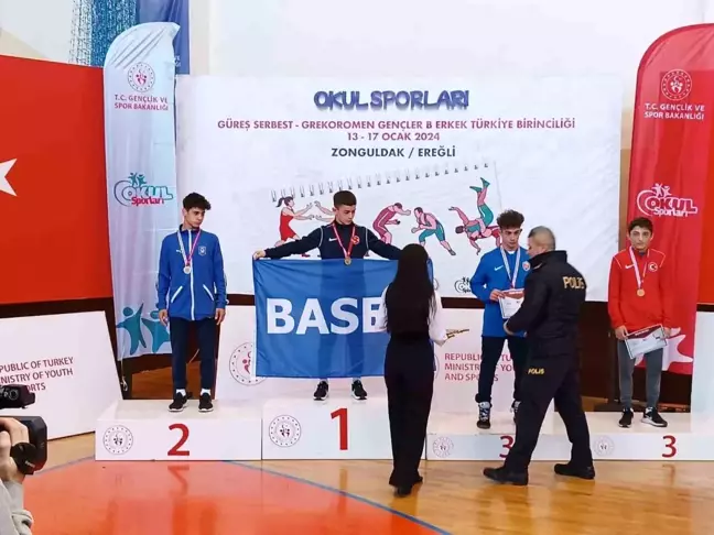 Kepez Belediyesi Spor Kulübü Altyapısından Yetişen Osman Ege Özdemir Bronz Madalya Kazandı