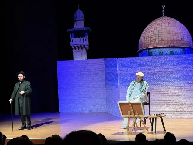 İsrail'in Filistin'deki zulmüne tepki amacıyla hazırlanan müzikli tiyatro oyunu 'Gaza' prömiyerini gerçekleştirdi