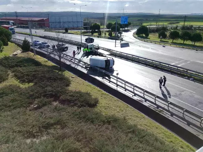 Tekirdağ Çorlu'da Panelvan Minibüsün Devrilmesi Sonucu 1 Kişi Öldü