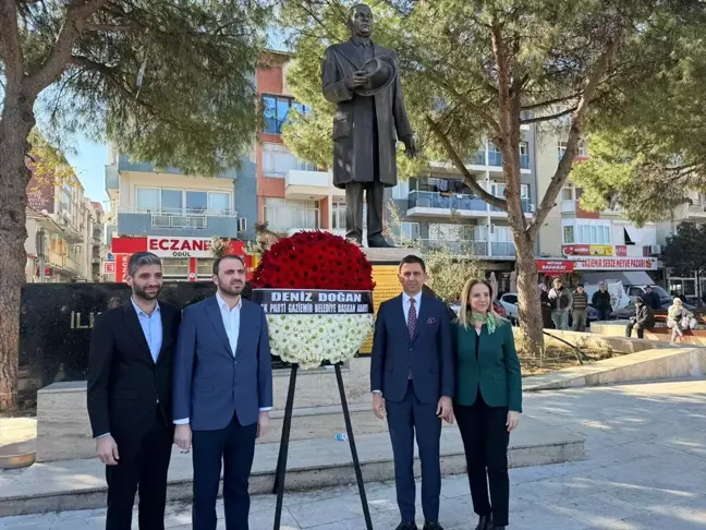 AK Parti Gaziemir Belediye Başkan Adayı Deniz Doğan, Vatandaşlarla Buluştu