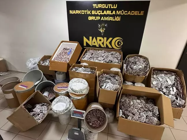 Manisa'da Uyuşturucu İmalathanesine Operasyon: 7 Tutuklama