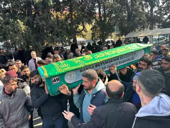 Manisa'da aile arasında çıkan silahlı kavgada 10 yaşındaki çocuk öldürüldü