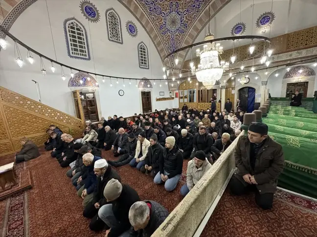 Kahramanmaraş merkezli depremde hayatını kaybedenler anıldı