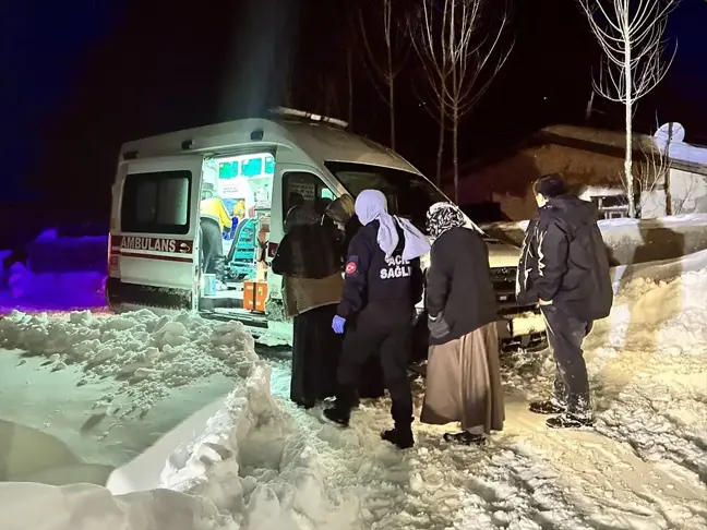 Van'da Sobadan Sızan Gazdan Etkilenen Anne ve Oğlu Hastaneye Ulaştırıldı