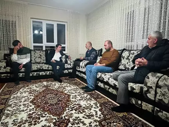 Kırıkkale Kaymakamı Depremzedeleri Ziyaret Etti