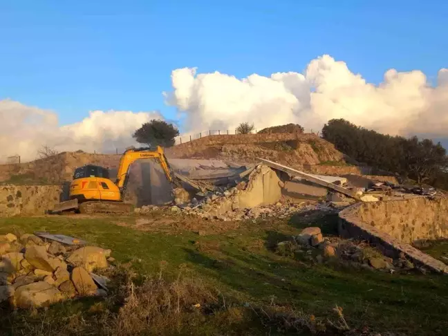 Çanakkale'de Kaçak Yapı Yıkım Çalışmaları Hız Kesmeden Devam Ediyor