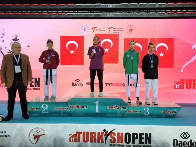 Düzceli Sporcular Taekwondo Şampiyonasından Madalyalarla Döndü