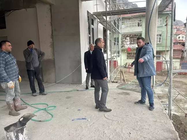 İskilip Kaymakamı Okul İnşaatını İnceledi