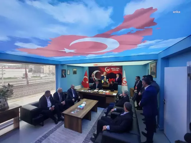 Milli Yol Partisi Genel Başkanı Remzi Çayır, Kocaeli İl Başkanlığı'nı ziyaret etti