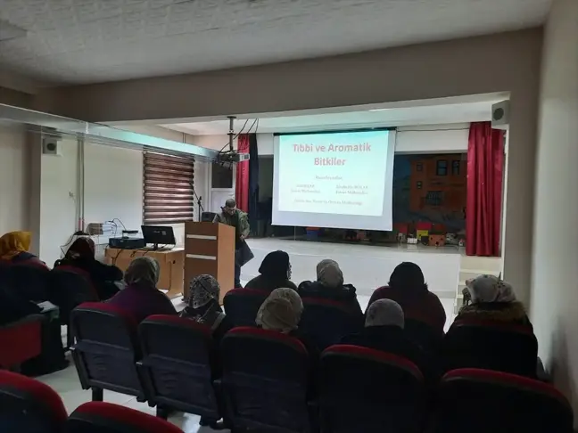 Tokat'ta tıbbi ve aromatik bitki yetiştiriciliği kursu açıldı