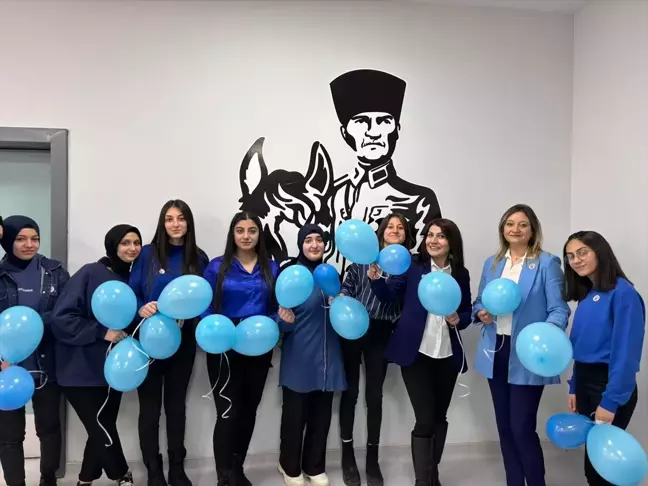 Erzurum'da Cumhuriyet Anadolu Lisesi öğrencileri akran zorbalığına dikkat çekti