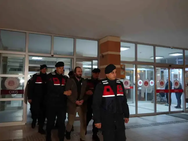 Kastamonu'da düzenlenen operasyonda 4 kişi tutuklandı