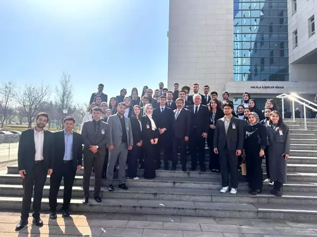 AK Parti Erzurum Milletvekilleri Atatürk Üniversitesi Hukuk Fakültesi öğrencilerini kabul etti
