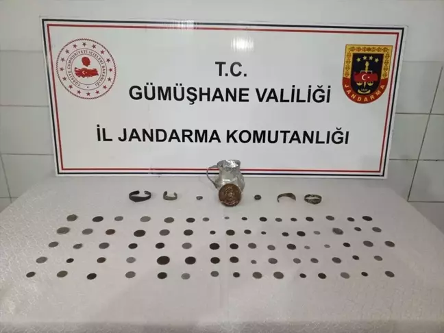 Gümüşhane'de Tarihi Eser Operasyonu: Çok Sayıda Sikke ve Objeye El Konuldu