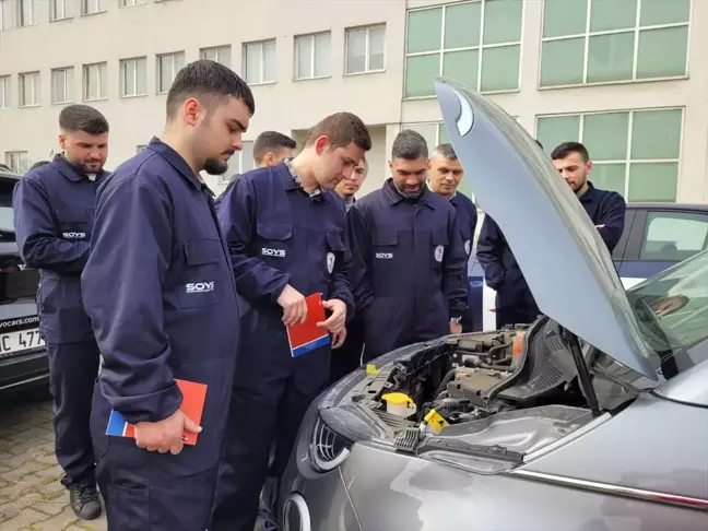 OMÜ'de Elektrikli Otomotiv Kursu Açıldı