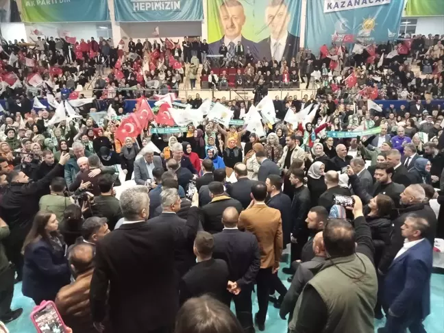 Gölcük Belediye Başkanı Ali Yıldırım Sezer, projelerini tanıttı