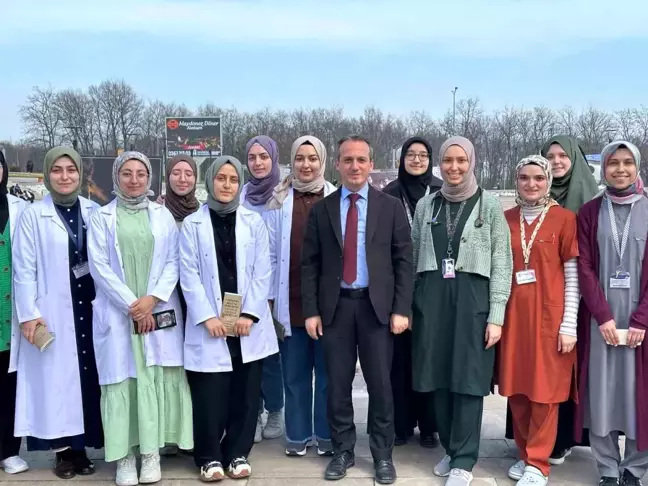 OMÜ Tıp Fakültesi öğrencileri Filistin'deki insanlık dramına dikkat çekmek için fotoğraf sergisi düzenledi