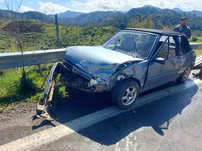 Marmaris'te kaza: 2 kişi yaralandı