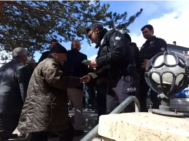 Aydıntepe'de Vatandaşlara Uyuşturucuyla Mücadele ve Dolandırıcılık Konularında Bilgilendirme Yapıldı
