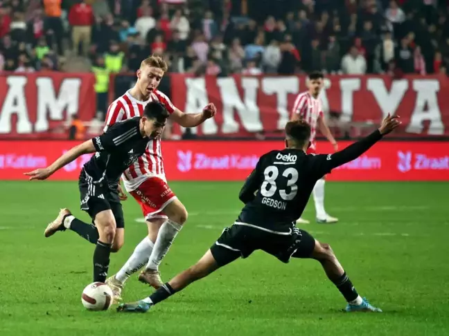 Beşiktaş, Antalyaspor ile Süper Lig'de 56. kez karşılaşacak