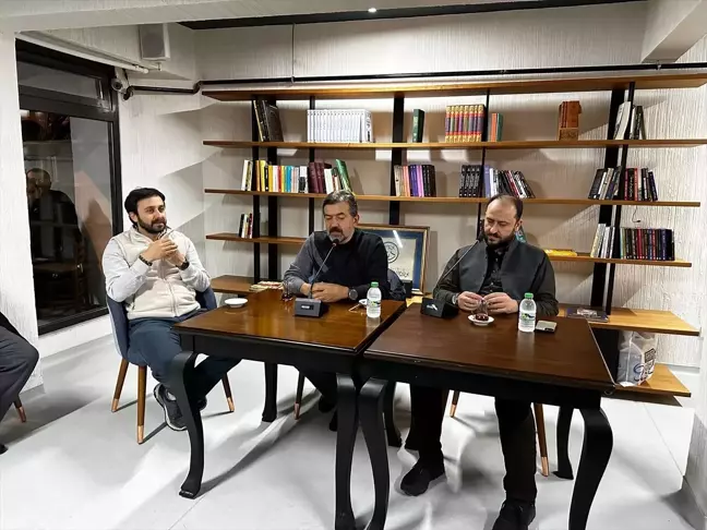 Marmara Kıraathanesi'nde Söz Meclisten İçeri Söyleşileri Düzenlendi