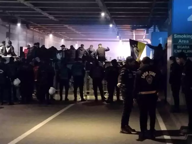 Fenerbahçe Trabzon deplasmanından galibiyetle döndü
