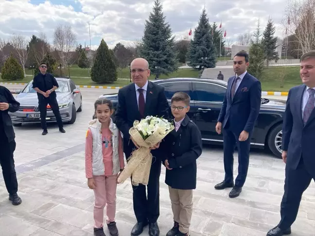 Hazine ve Maliye Bakanı Mehmet Şimşek Karaman'da İş Dünyası Temsilcileriyle Buluştu