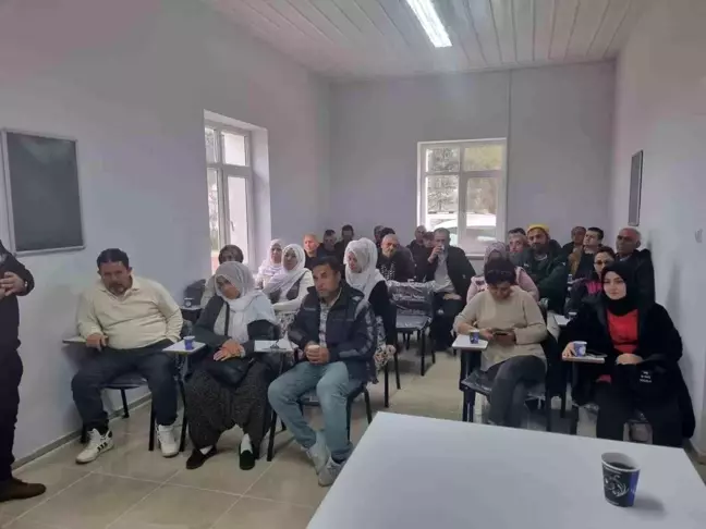 Eskişehir'de Yaprağı Yenen Sebzelerde Kalıntı ile Mücadele Toplantısı Düzenlendi